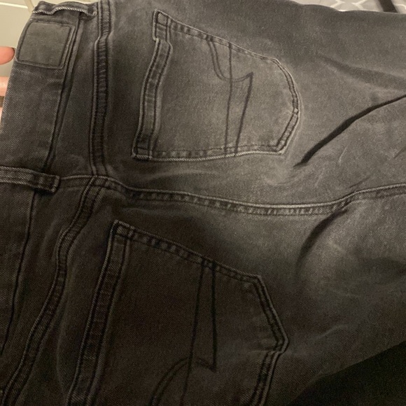 American Eagle Mom Jeans High-Rise - Picture 4 of 4